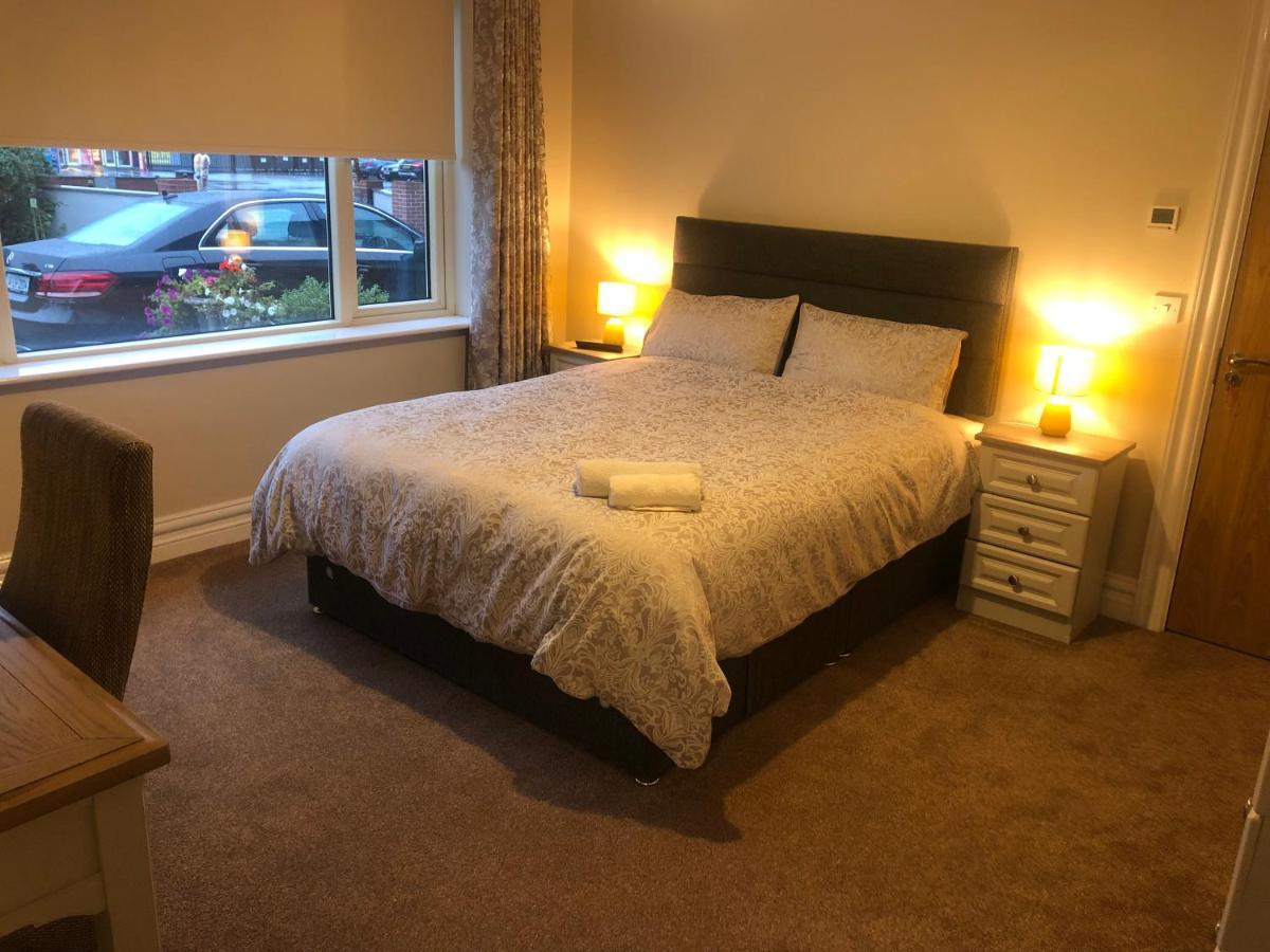 Maplehouse B&B 德罗赫达 外观 照片